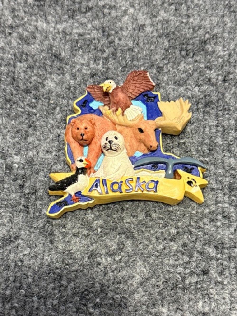 Alaska Souvenir Magnet with Wildlife Design - Yellow & Blue